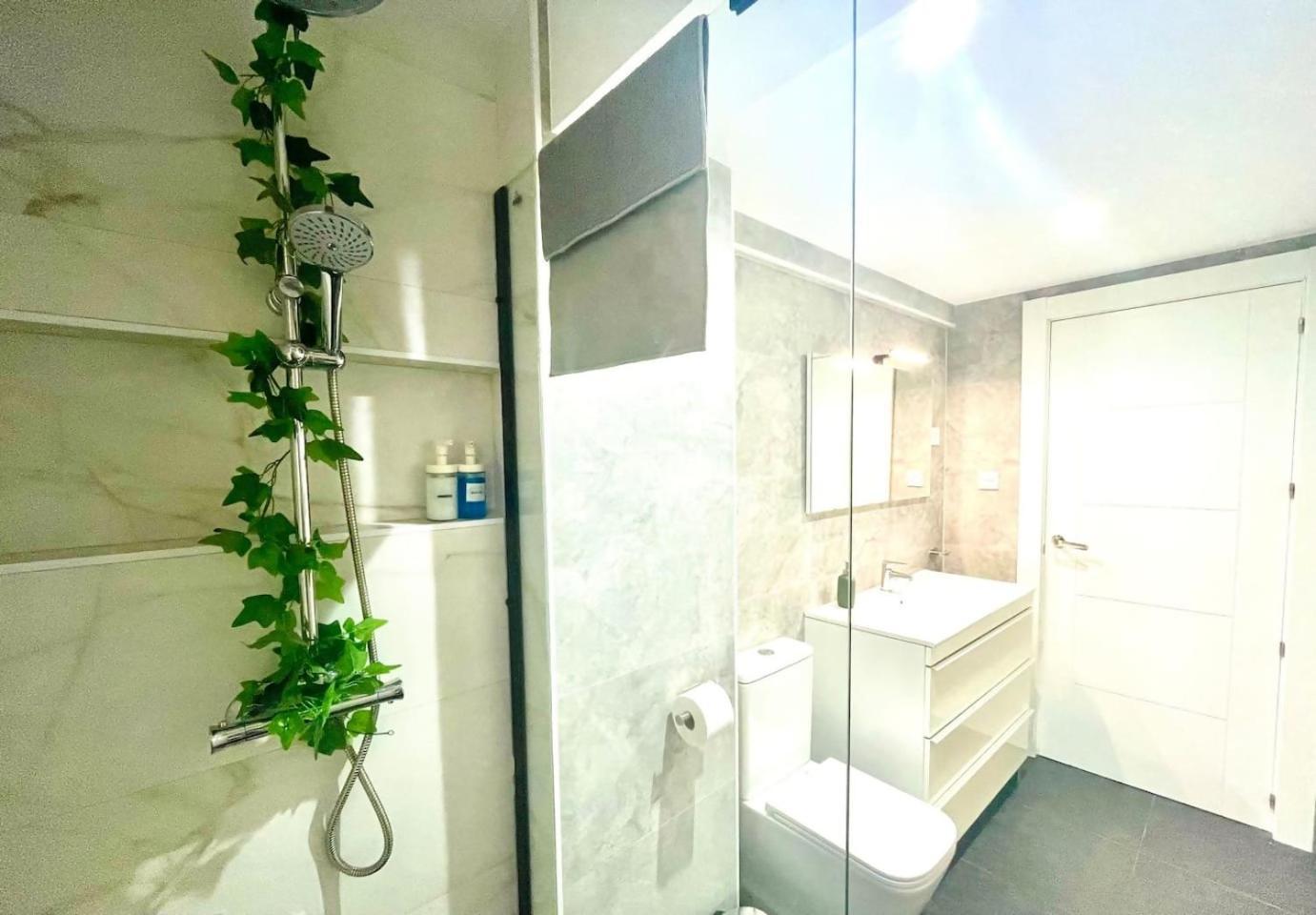 Moderno Apartamento Cerca Del Metro Бильбао Экстерьер фото